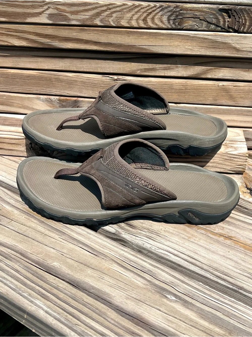 •Teva Sz 12 Pajaro Brown Suede Thong Sandals! EUC!